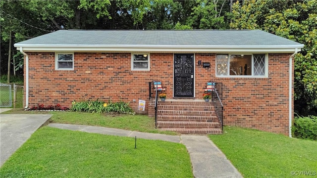 14 Gloucester Cir, Petersburg, VA 23803 - view of front of property featuring brick siding