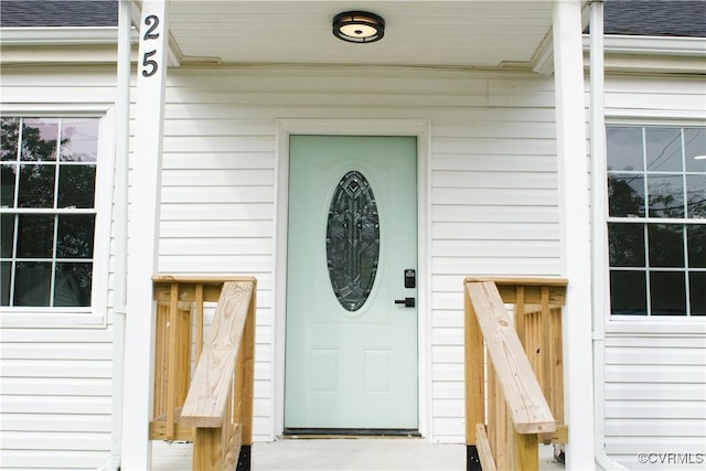 25 N Foley St, Petersburg, VA 23803 - view of exterior entry featuring roof with shingles