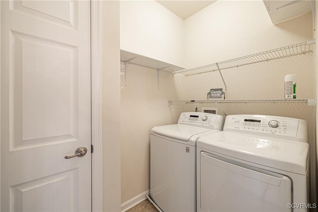 521 Siena Ln, Henrico, VA 23059 - laundry room with washing machine and clothes dryer and baseboards