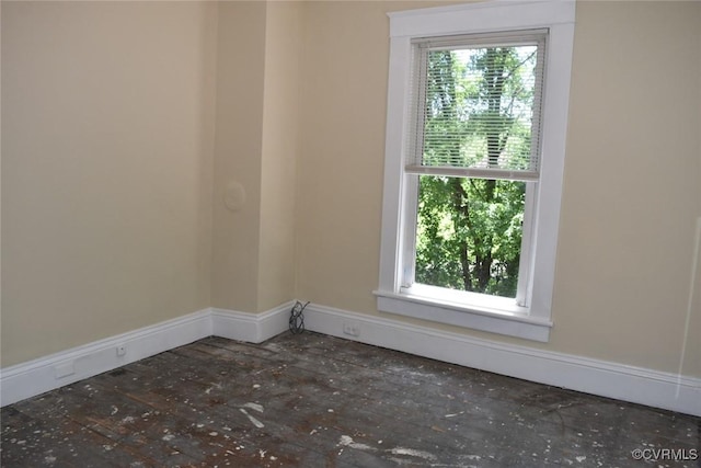 1006 N Main St, Farmville, VA 23901 - unfurnished room featuring baseboards