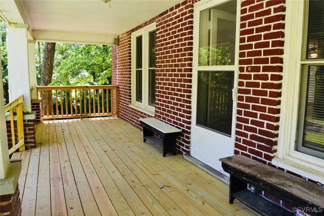 1006 N Main St, Farmville, VA 23901 - wooden terrace with a porch