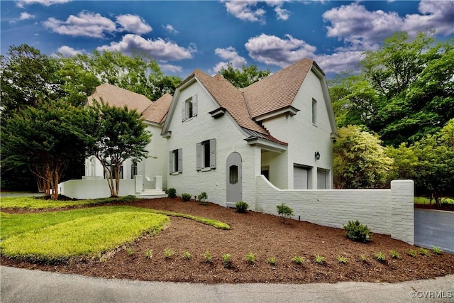 9001 Forest Ridge Ct, Henrico, VA 23229 - view of front facade featuring an attached garage, fence, and brick siding