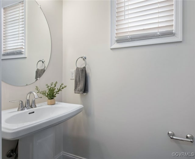 5200 Gower Pl, Glen Allen, VA 23059 - bathroom with a sink