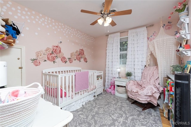 bedroom with a ceiling fan