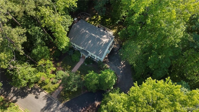 aerial view of property and surrounding area