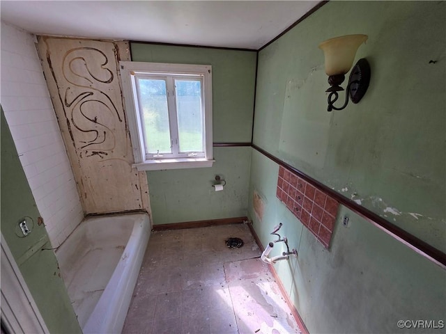2446 Mantua Rd, Stevensville, VA 23161 - bathroom with a tub