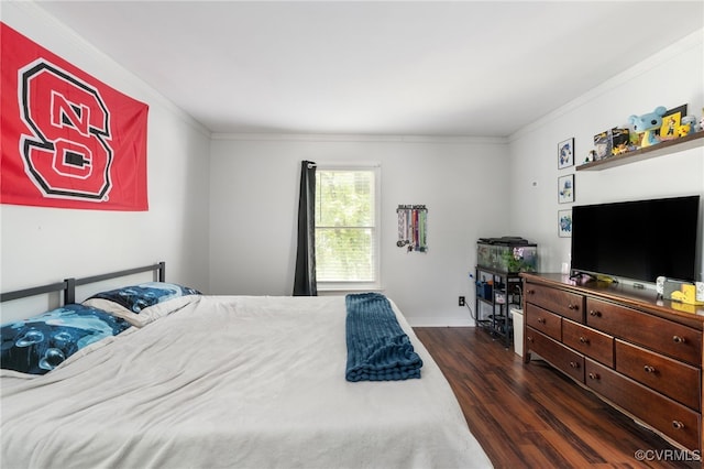 2207 Turtle Hill Cir, Midlothian, VA 23112 - bedroom with dark wood-style flooring and ornamental molding