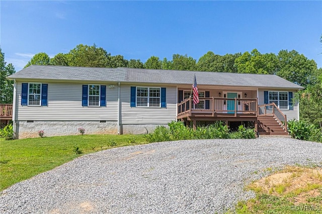 8118 Mimosa Hill Ln, Mechanicsville, VA 23116 - ranch-style home featuring crawl space, a front lawn, a deck, and driveway