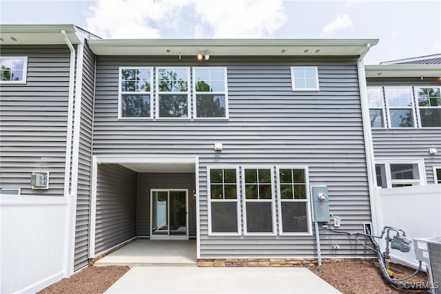 18713 Palisades Cove Trl, Moseley, VA 23120 - rear view of house featuring a patio