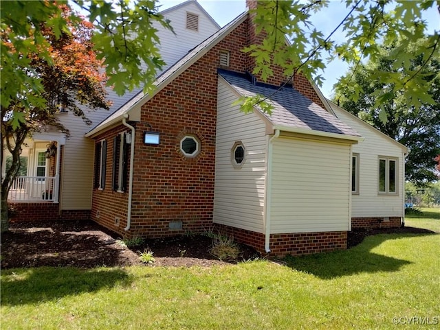3249 N Maidens Rd, Maidens, VA 23139 - view of side of property featuring a lawn, a chimney, crawl space, and a shingled roof