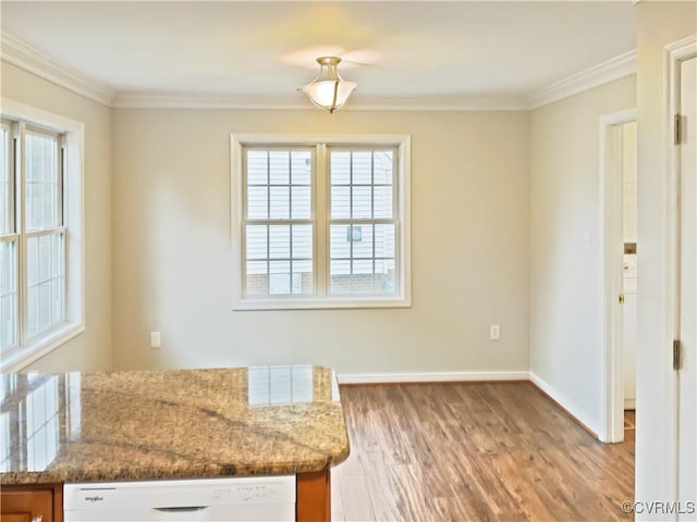 8069 Kiwi Ln, Mechanicsville, VA 23111 - unfurnished dining area featuring healthy amount of natural light, light wood finished floors, ornamental molding, and baseboards