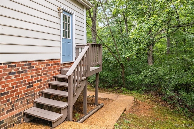 9645 Benbow Rd, North Chesterfield, VA 23235 - view of wooden deck