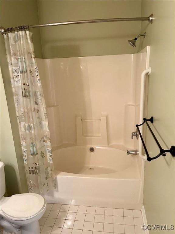 820 Brassie Ln Unit B, Glen Allen, VA 23059 - full bath featuring tile patterned flooring, toilet, and shower / bath combination with curtain