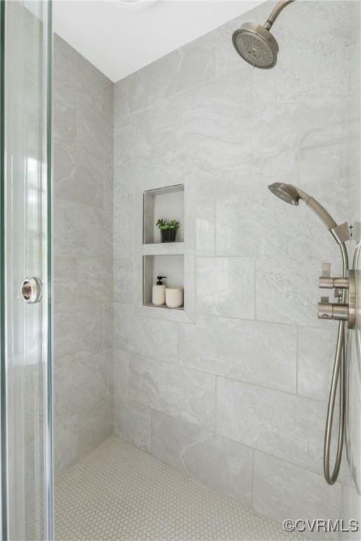 7625 Marilea Rd, Richmond, VA 23225 - full bathroom with a tile shower