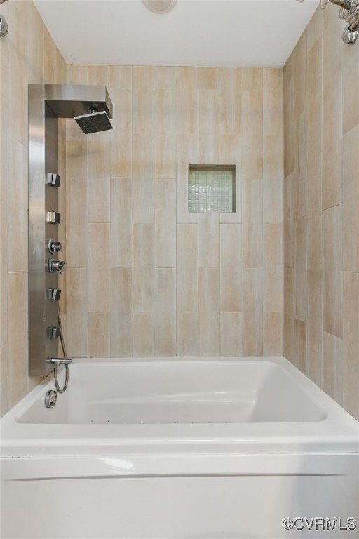 11440 Bienvenue Rd, Rockville, VA 23146 - full bathroom with bathtub / shower combination