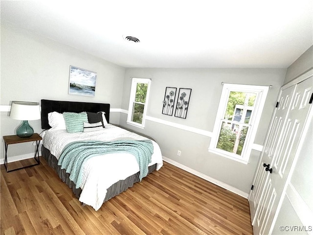 13118 Queensgate Rd, Midlothian, VA 23114 - bedroom featuring wood finished floors, baseboards, and a closet