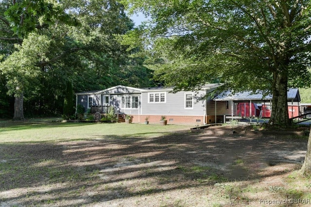 9361 Sheldon Ln, Gloucester, VA 23061 - view of front of home with crawl space and a front yard
