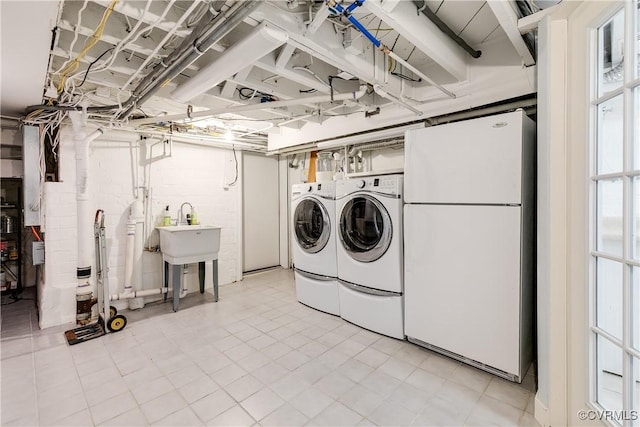 4318 Stuart Ave, Richmond, VA 23221 - laundry area with separate washer and dryer