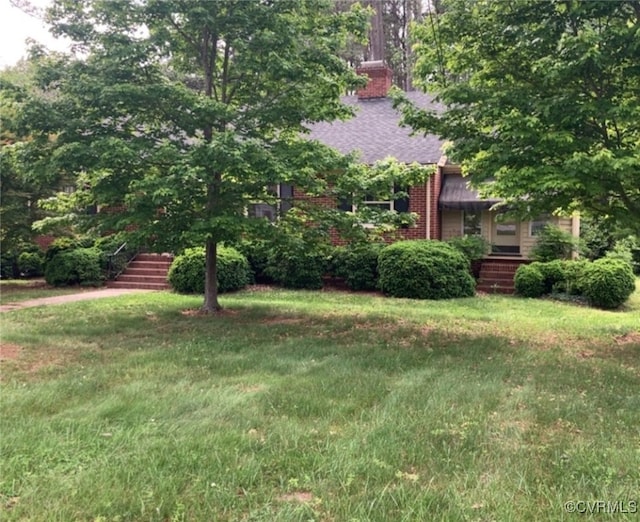726 S Broad St, Kenbridge, VA 23944 - view of green lawn featuring stairway