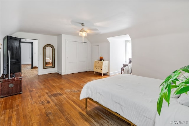 1743 Johnson Rd, Petersburg, VA 23805 - bedroom with lofted ceiling, wood finished floors, a ceiling fan, and baseboards