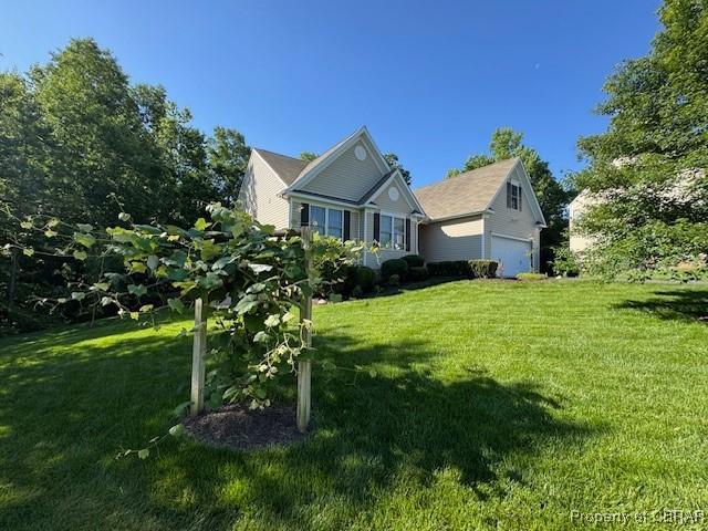 3907 Currier Ct, Chester, VA 23831 - view of front of property featuring a garage and a front yard