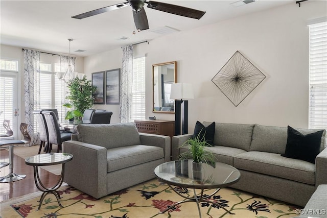 8910 Ringview Dr, Mechanicsville, VA 23116 - living area featuring a ceiling fan