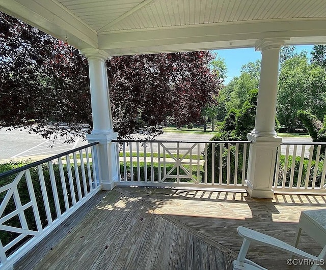 15836 Hampton Park Cir, Chesterfield, VA 23832 - view of porch