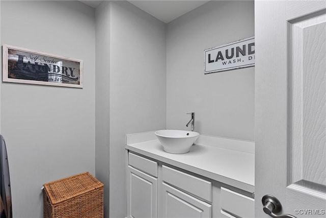14136 Rigney Dr, Midlothian, VA 23113 - bathroom with vanity