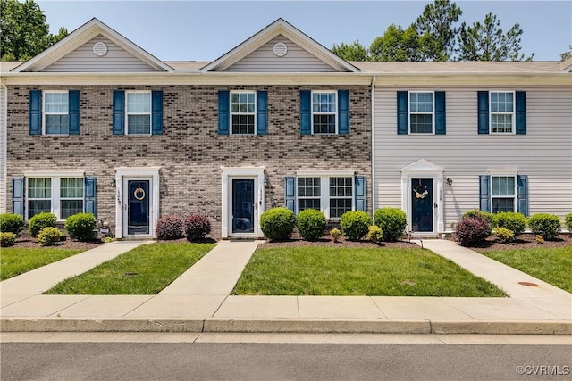 1506 Stonewall Manor Dr, Henrico, VA 23228 - photo 1