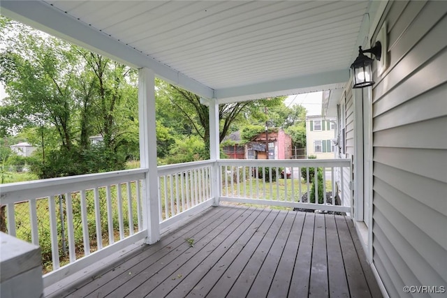 935 Wilcox St, Petersburg, VA 23803 - view of wooden deck