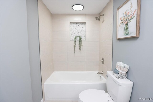 935 Wilcox St, Petersburg, VA 23803 - full bathroom with toilet and bathtub / shower combination