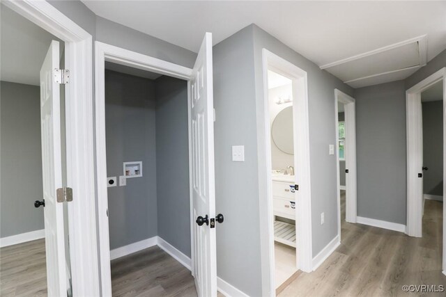 935 Wilcox St, Petersburg, VA 23803 - corridor with wood finished floors and baseboards