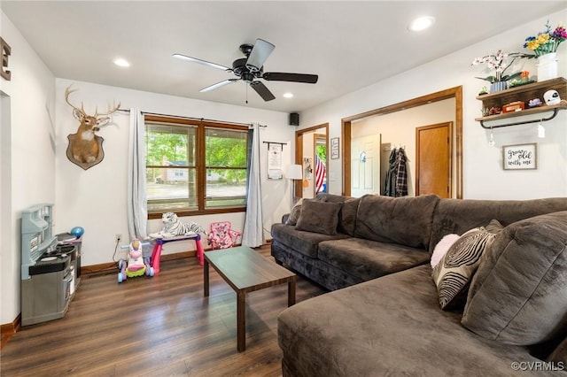 19504 Walker Ave, Chesterfield, VA 23834 - living area featuring dark wood-style flooring, ceiling fan, recessed lighting, and baseboards
