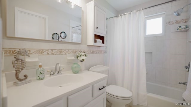 3511 Respess Rd, Midlothian, VA 23112 - full bath with toilet, vanity, and shower / bath combination with curtain
