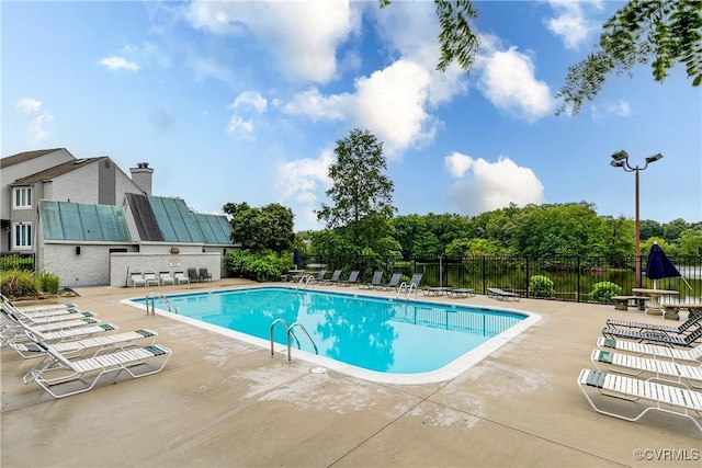 12125 Shore View Dr, Henrico, VA 23233 - community pool with a patio
