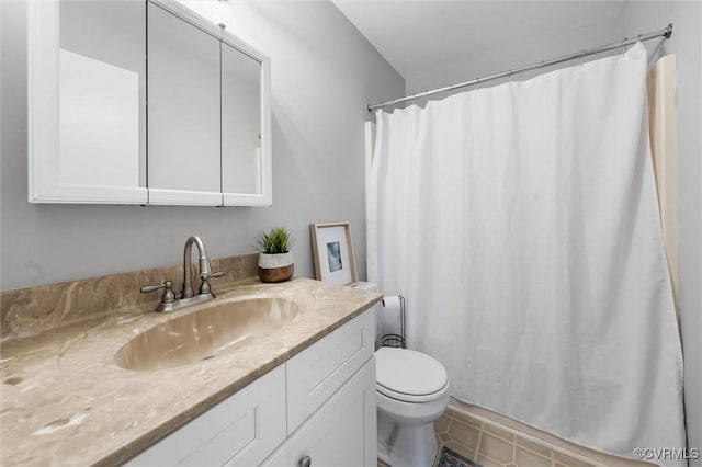 12203 King Cotton Ct, Midlothian, VA 23112 - full bathroom with vanity, toilet, and curtained shower