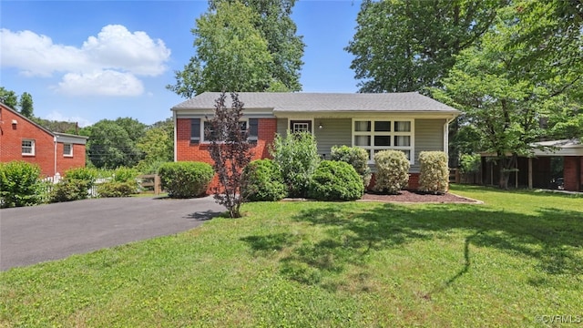 2207 Marroit Rd, Henrico, VA 23229 - view of front facade with a front lawn