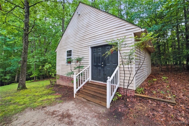 11320 Glendevon Rd, Chesterfield, VA 23838 - view of outbuilding with entry steps