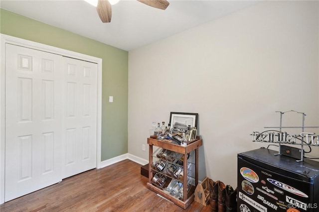 6286 Mcclellan Rd, Mechanicsville, VA 23111 - interior space with wood finished floors, a ceiling fan, and baseboards