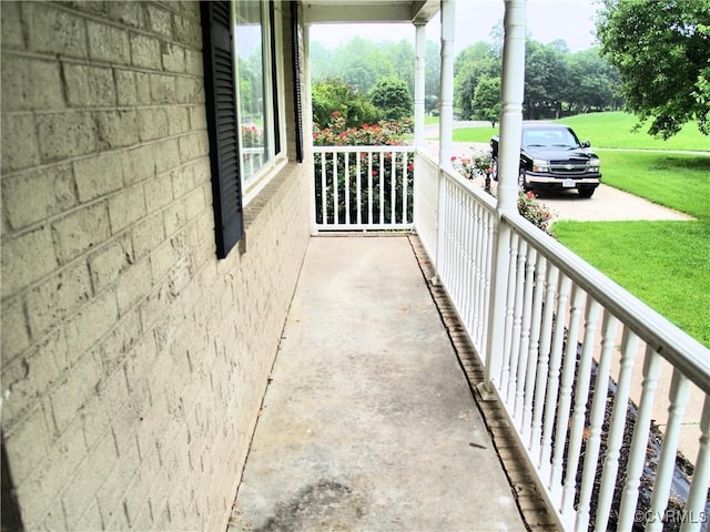 11001 Old Church Rd, New Kent, VA 23124 - covered porch with a yard