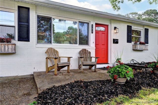 704 Athens Ave, Hampton, VA 23669 - entrance to property featuring brick siding
