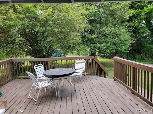 5308 Parker St, Richmond, VA 23231 - wooden deck with outdoor dining space