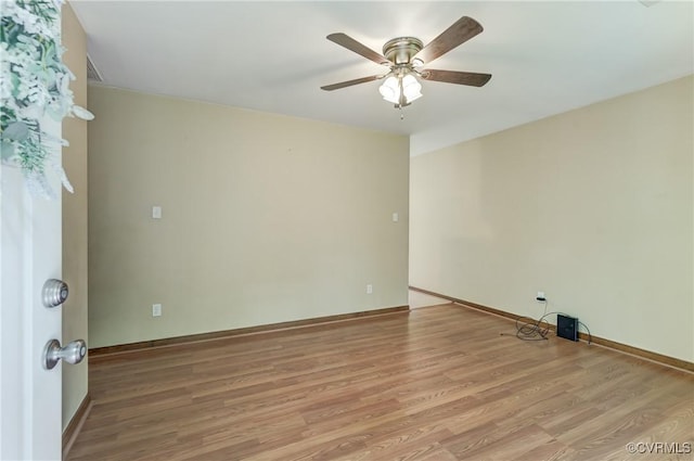4509 Lockin Rd, Powhatan, VA 23139 - spare room with light wood-style flooring, ceiling fan, and baseboards