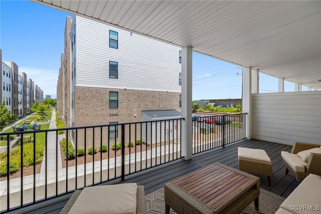 1900 Roseneath Rd Unit 8B, Richmond, VA 23230 - view of wooden deck