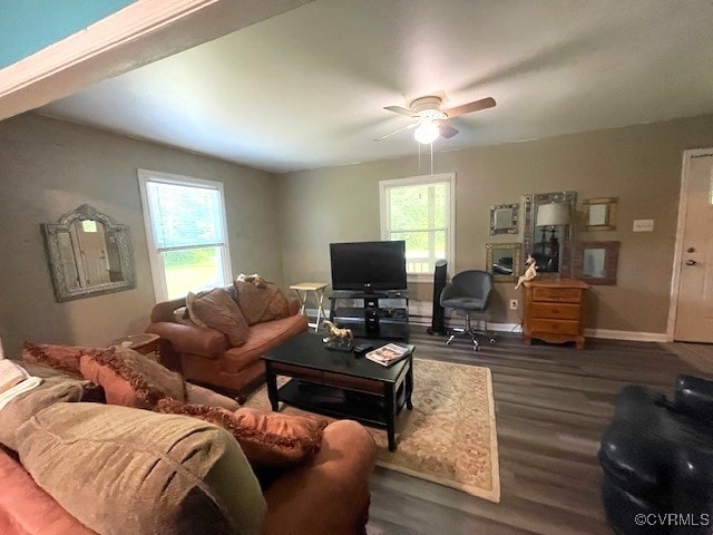 3706 Burnham Dr, Hopewell, VA 23860 - living area featuring wood finished floors, ceiling fan, and baseboards