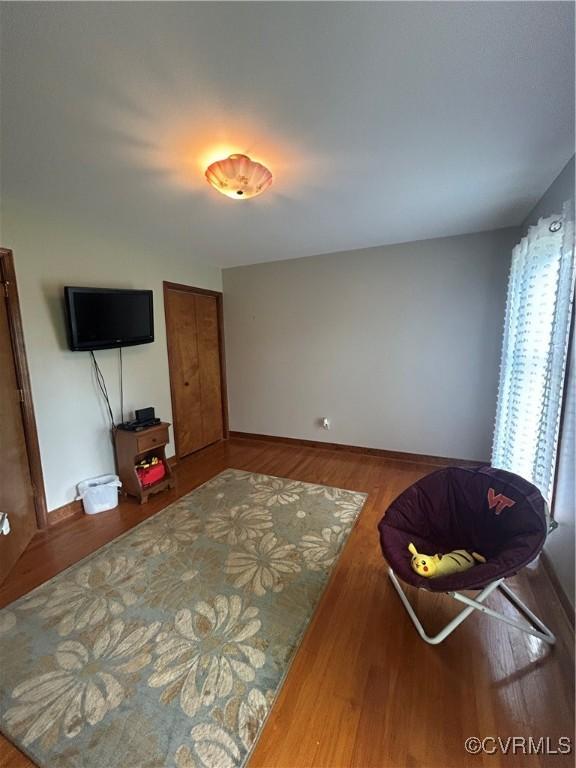 87 Northwood Ln, Cumberland, VA 23040 - living area with wood finished floors and baseboards
