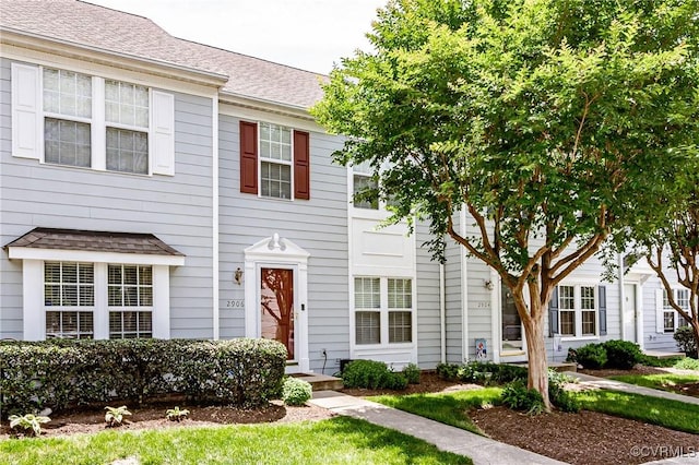 2906 Mary Beth Ln, Henrico, VA 23060 - townhome / multi-family property featuring roof with shingles