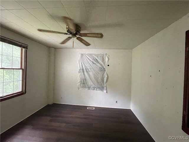 737 Jefferson Pl, Petersburg, VA 23803 - unfurnished room featuring wood finished floors and a ceiling fan