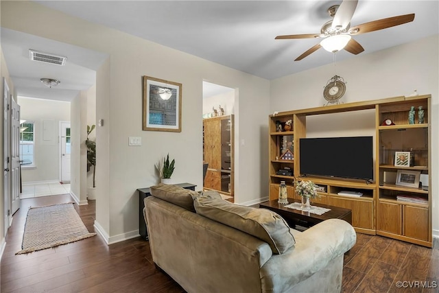 4613 Milfax Rd, Chesterfield, VA 23224 - living room featuring wood finished floors and a ceiling fan