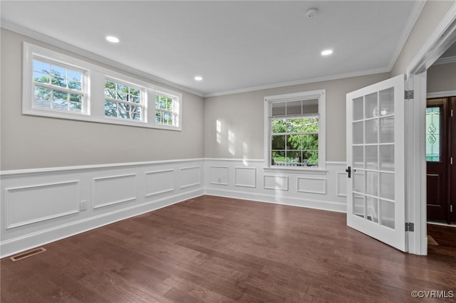 2920 Hawthorne Ave, Richmond, VA 23222 - unfurnished room featuring plenty of natural light, ornamental molding, wood finished floors, a wainscoted wall, and recessed lighting